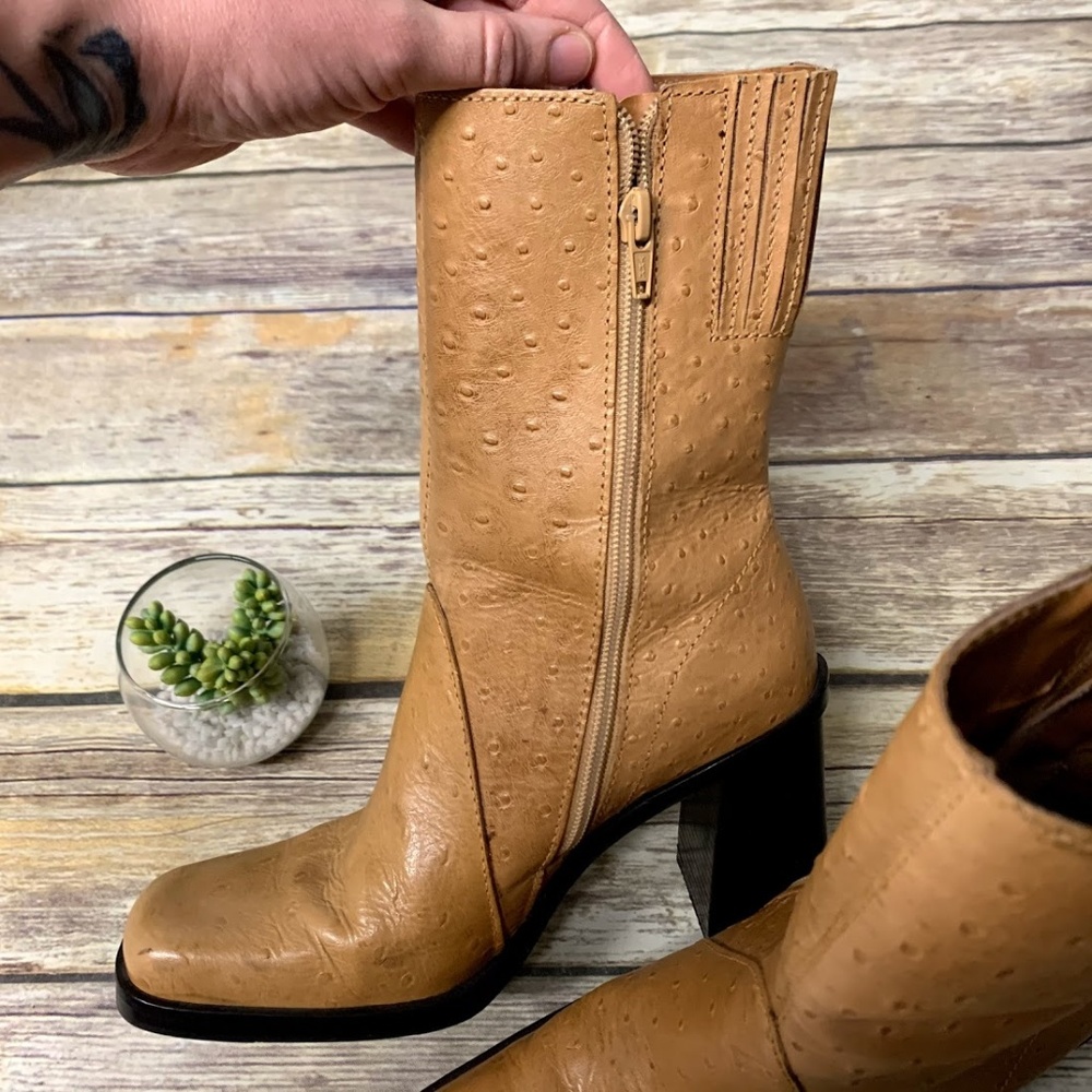 MIA 90s Tan Ostrich Emu Leather Block Heel Boots - Picture 5 of 8